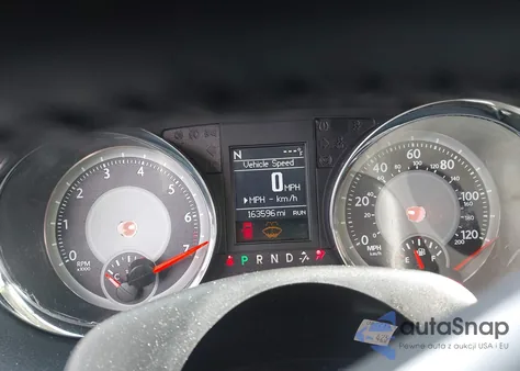 2015 Chrysler Town & Country Touring-L z USA, uszkodzony, nr VIN 2C4RC1CGXFR519388